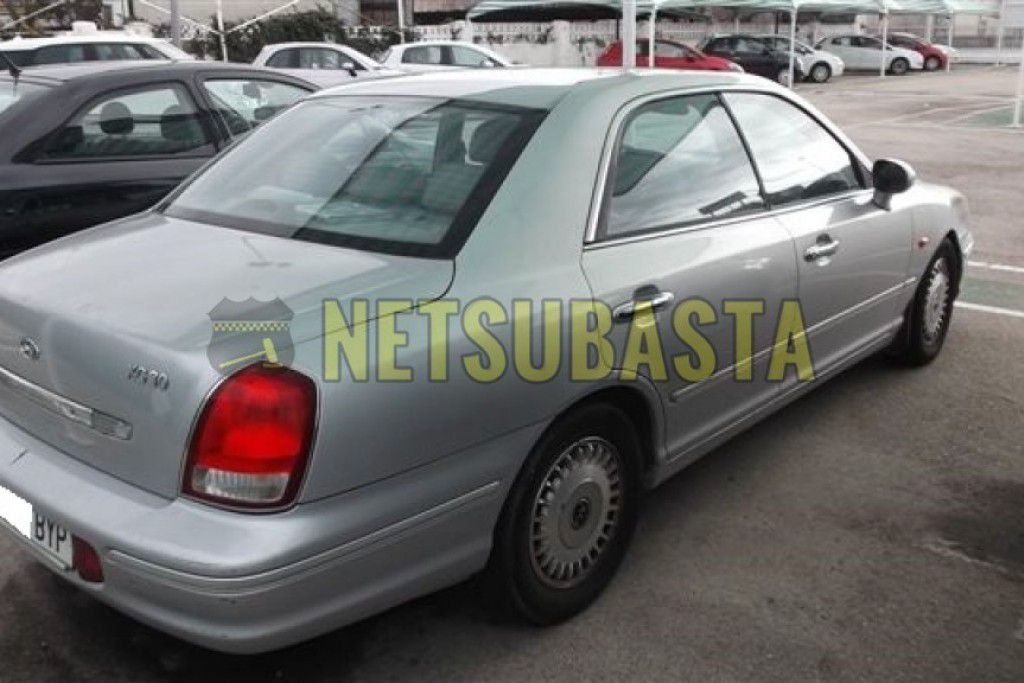 La idea es sustituir coches que contaminan y consumen por otros más ecoeficientes