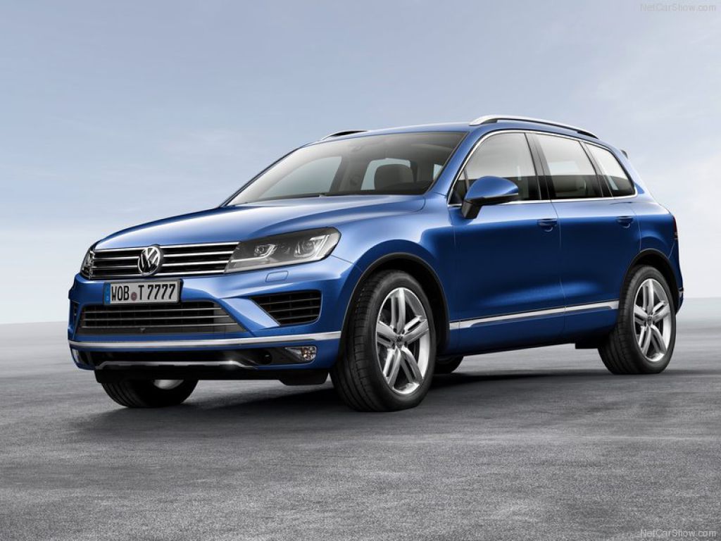 Volkswagen-Touareg_2015_800x600_wallpaper_01