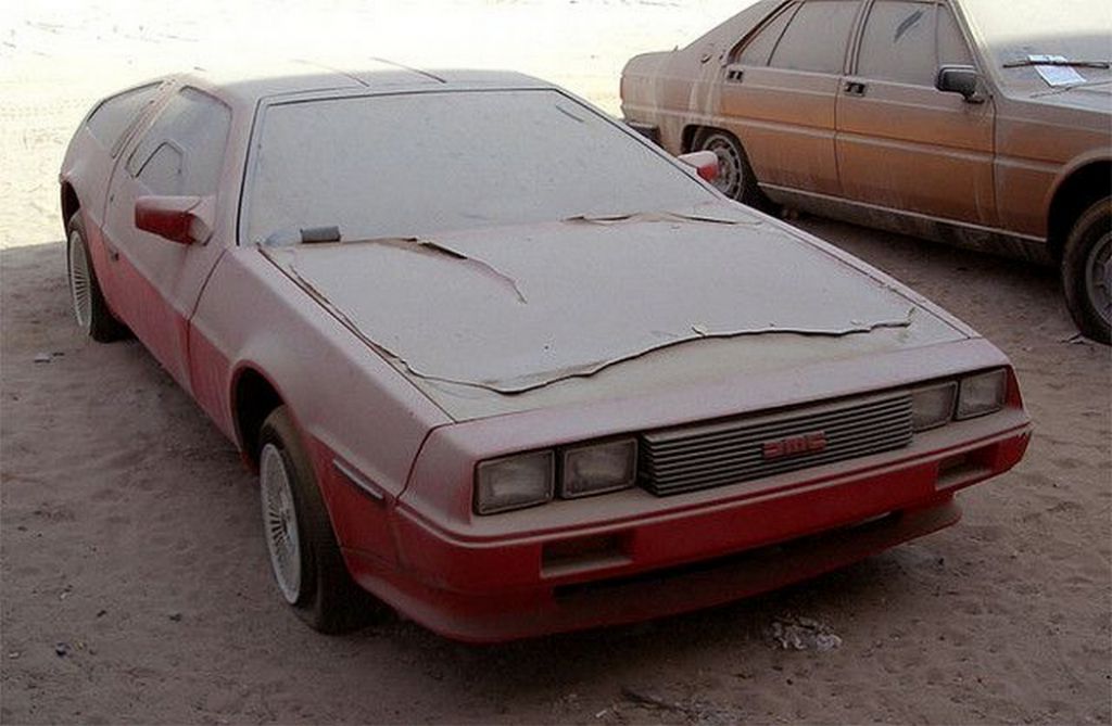 coches-alta-gama-abandonados-Dubái-15