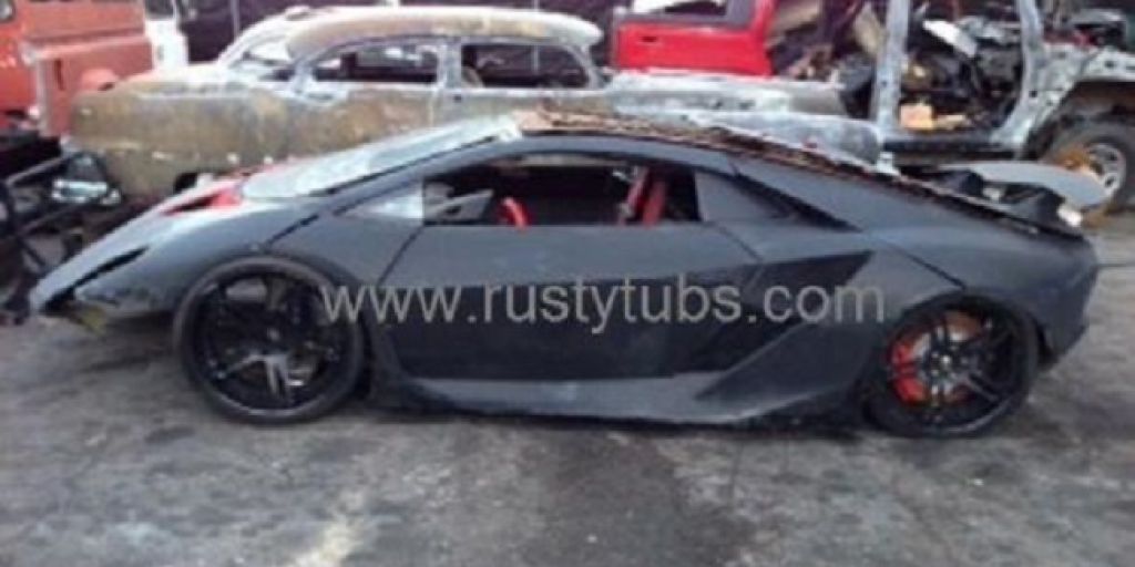 Subasta-replica-Lamborghini-Sesto-Elemento-portada