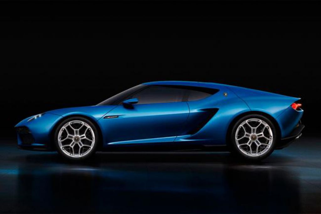 650_1000_perfil-lamborghini-asterión-lpi-910-4