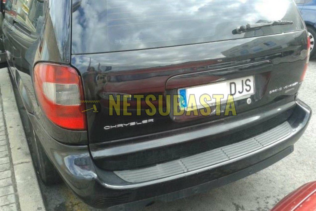chrysler-gran-voyager-2-8-crd-lx-04-1024x683