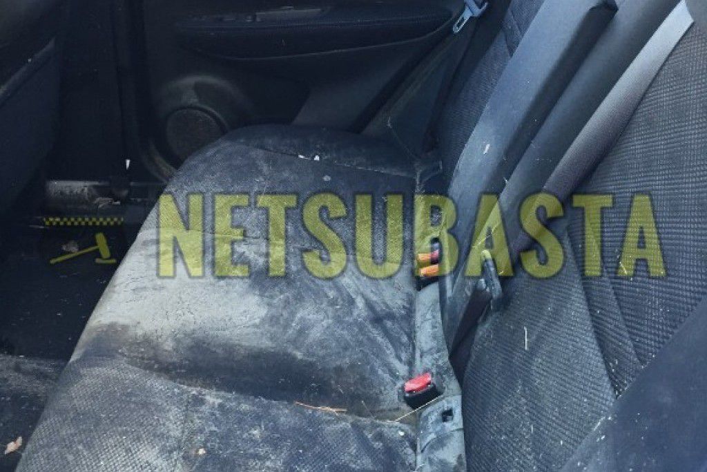 nissan-qashqai-acenta-1-5-4x2-16-1024x683
