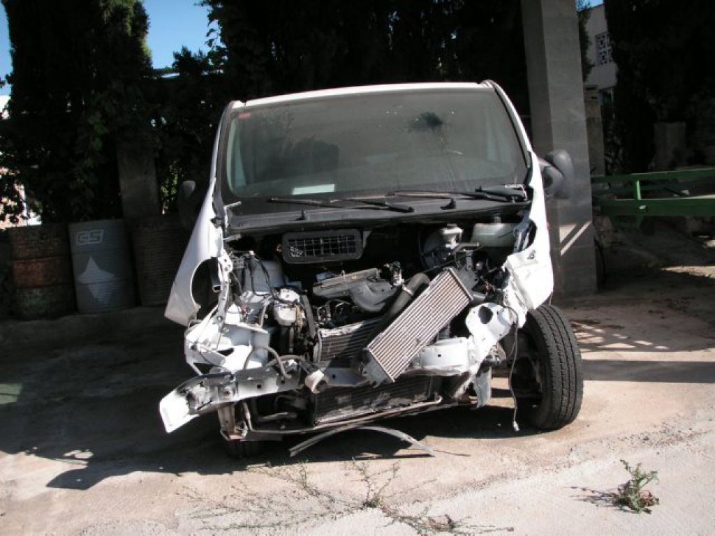 FURGONETA ACCIDENTADA