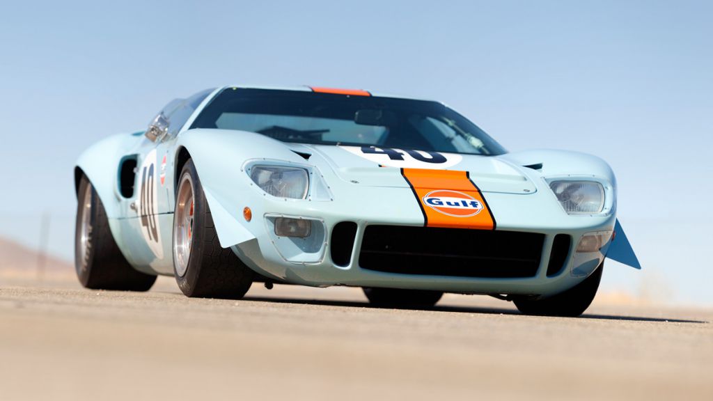 1_ford_gt40_gulf_mirage_lightweight_racing_car