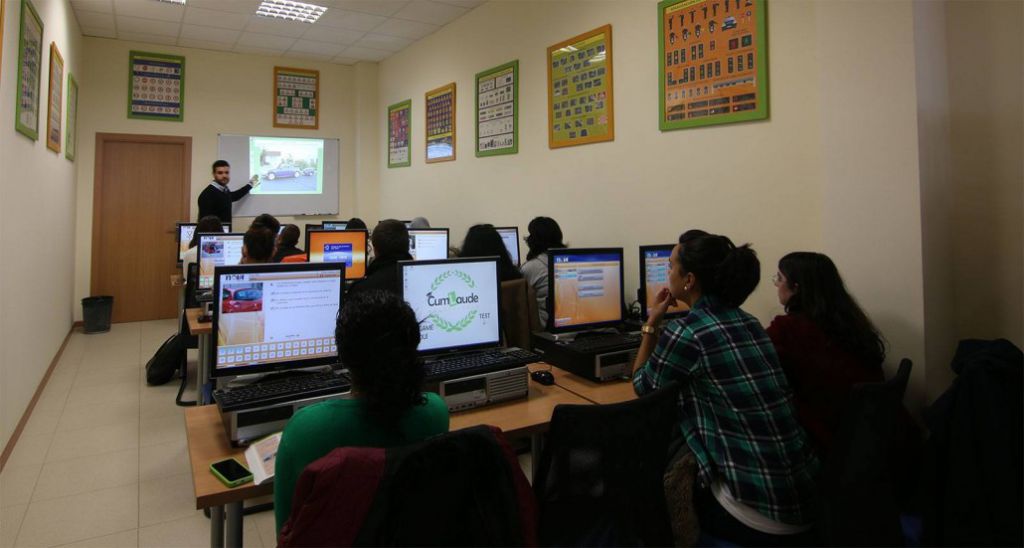 autoescuela-grande-defini-1030x551