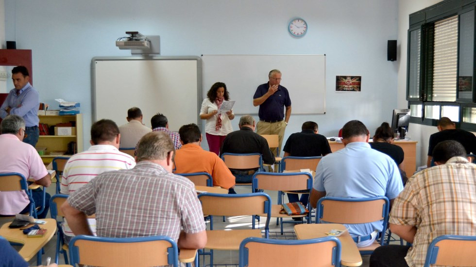 5bfd690b0de6944c3d34984e-nuevo-examen-de-conducir-en-2019-los-cambios-teoricos-y-practicos-de-la-dgt