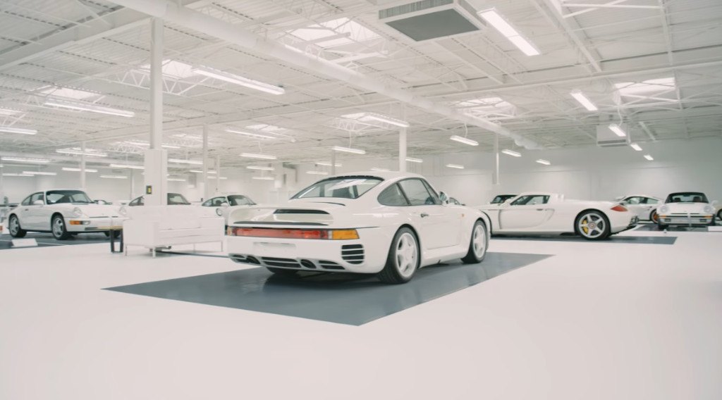 porsche-white-collection-201851766_3