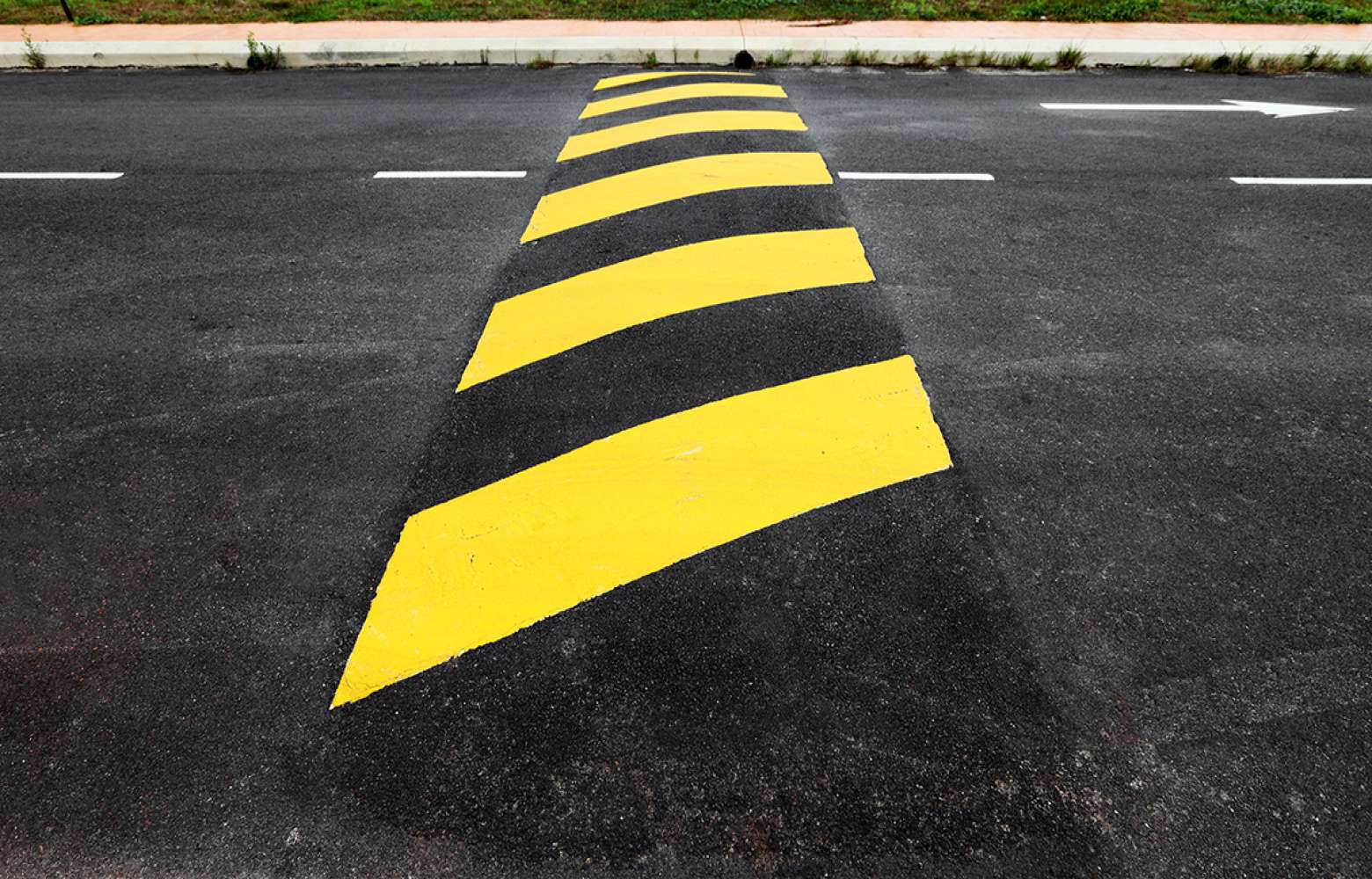 ¿Cómo afectan los badenes a la integridad de nuestro coche?