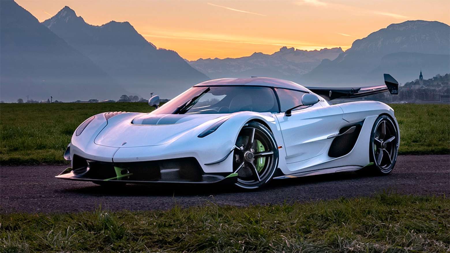 10 de las opciones más caras que se pueden equipar en un coche nuevo