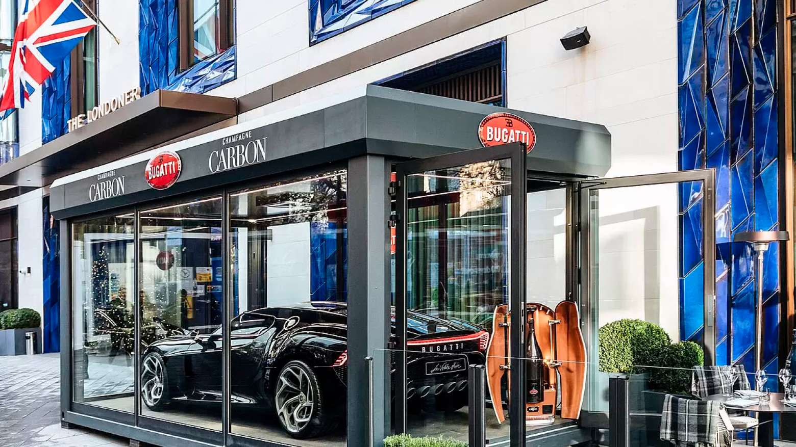 La Bouteille Noire, nunca antes el champán pudo saber tan bien