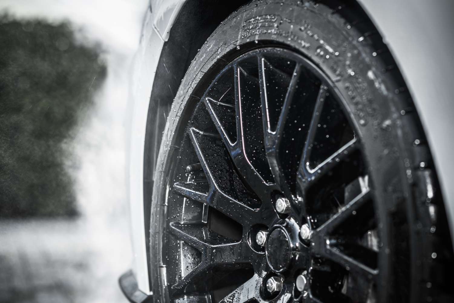 ¿Qué debo saber para dejar las llantas de aleación como nuevas?