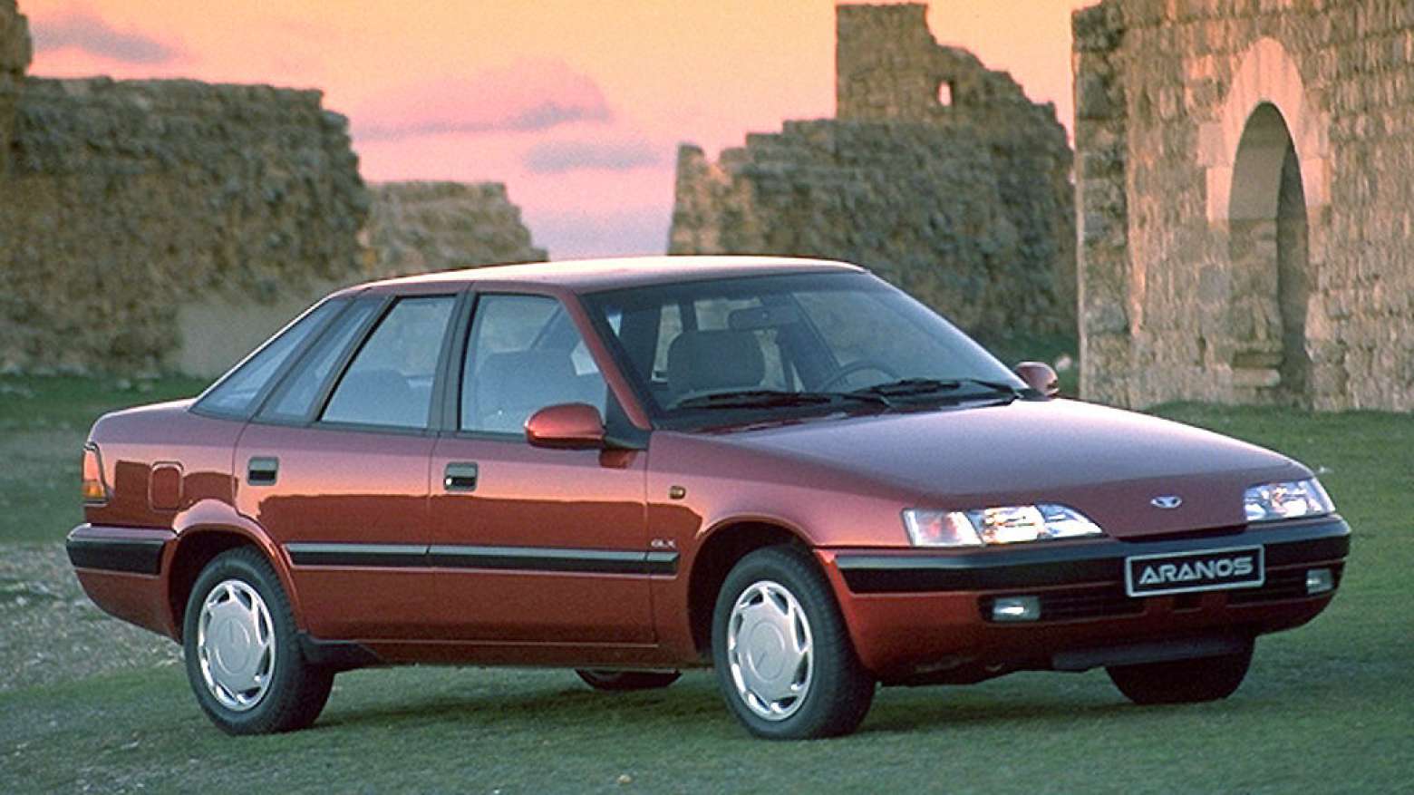 ¿Qué fue del Daewoo Aranos, la popular berlina surcoreana de los 90?