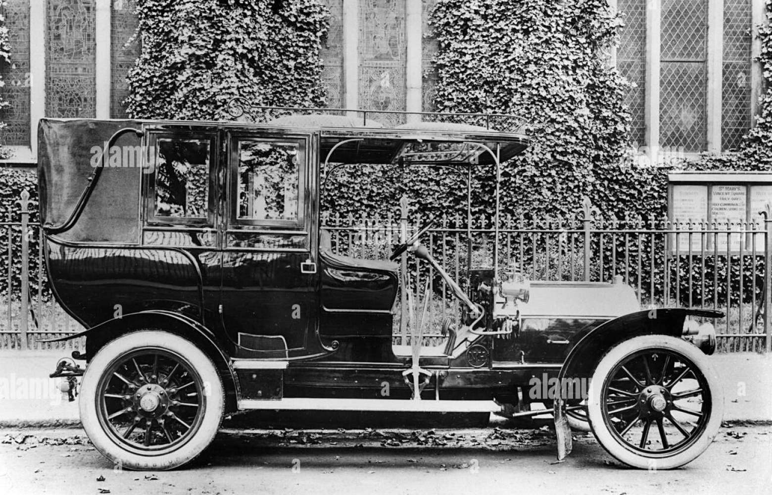 Recordando al Pierce-Arrow Touring Landau de 1910, la primera autocaravana de producción