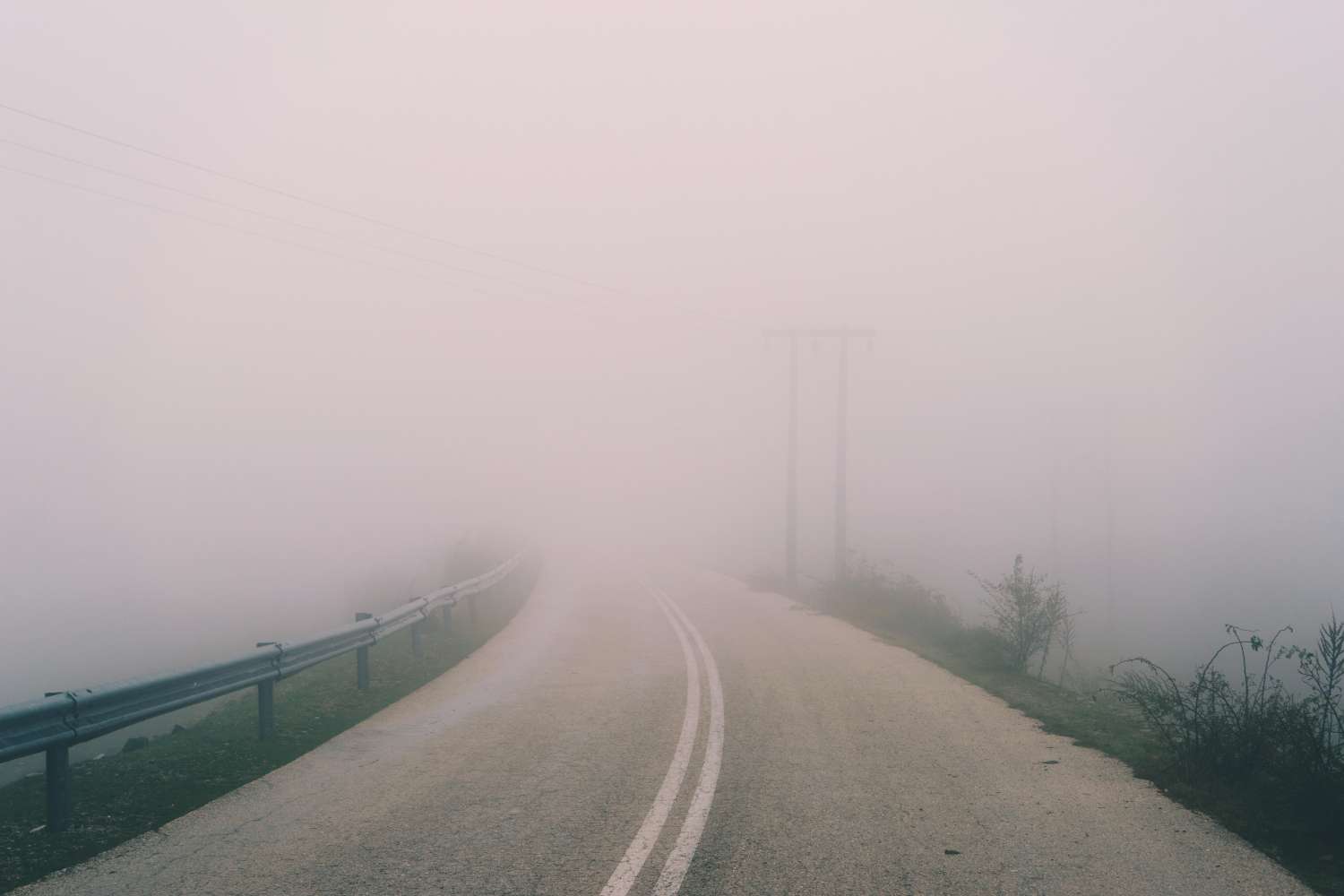 Consejos de seguridad para conducir en condiciones climáticas extremas